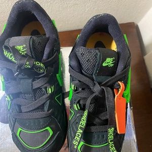 Kids sneakers